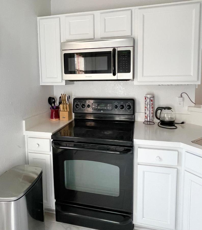 Private Rooms Near I-30 Mesquite ダラス エクステリア 写真
