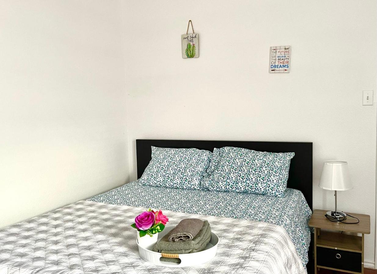 Private Rooms Near I-30 Mesquite ダラス エクステリア 写真